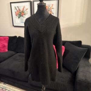 Express Black V-Neck Sweater dress Soft Oversized Style